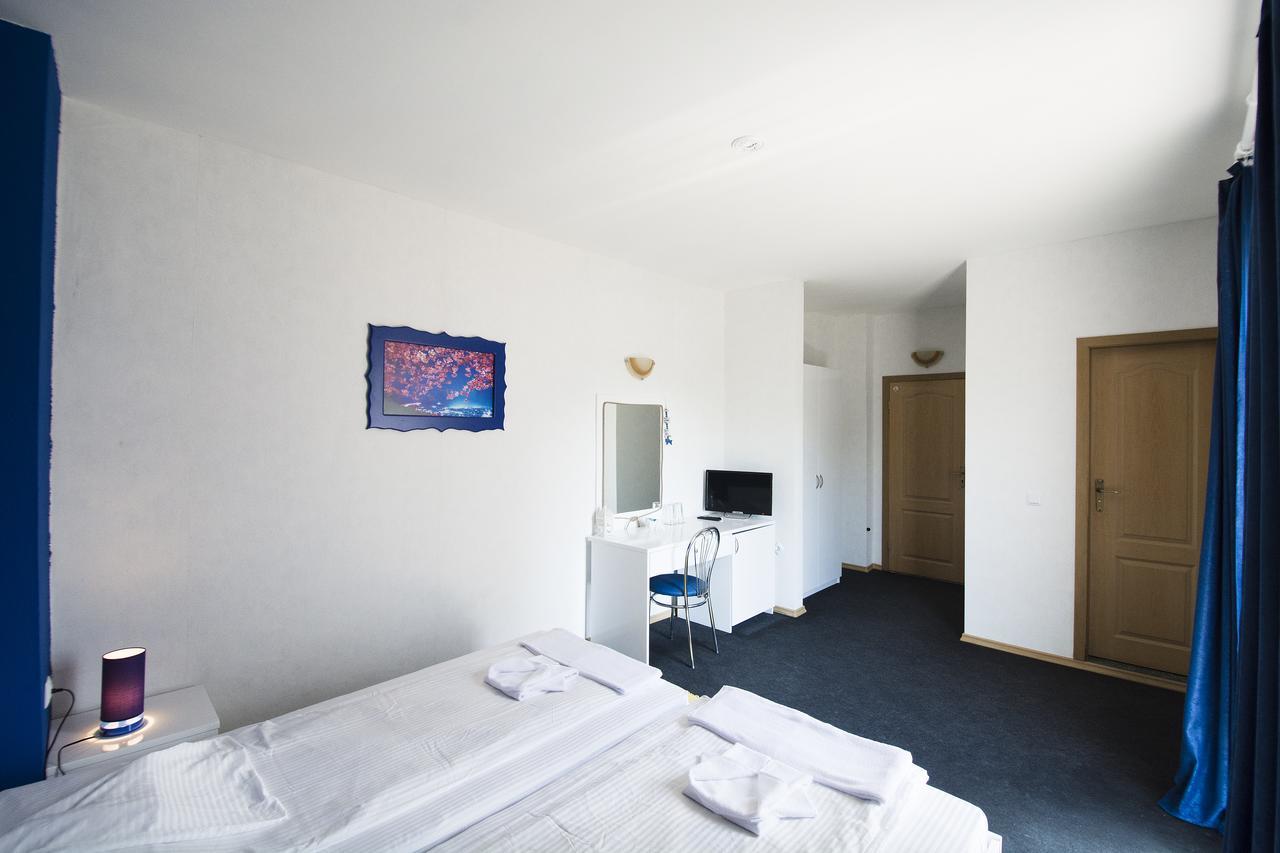 Family Hotel Four Seasons Царёво Экстерьер фото